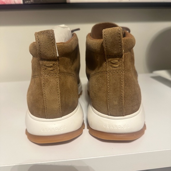 Cole Haan Men’s Light Brown Suede Chukka Boots with White Sole, Size 9M NWT main image 7